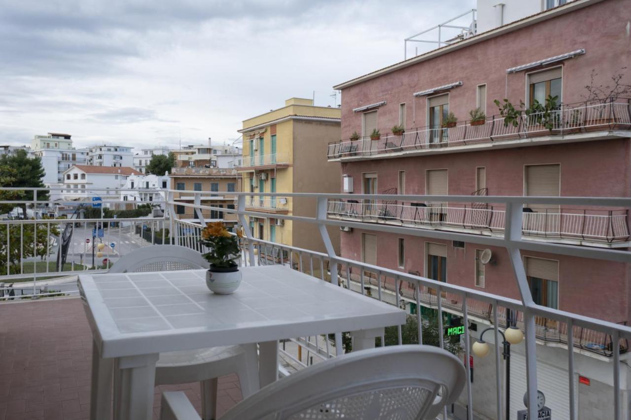 Appartamento Dimora Del Corso Vieste Esterno foto